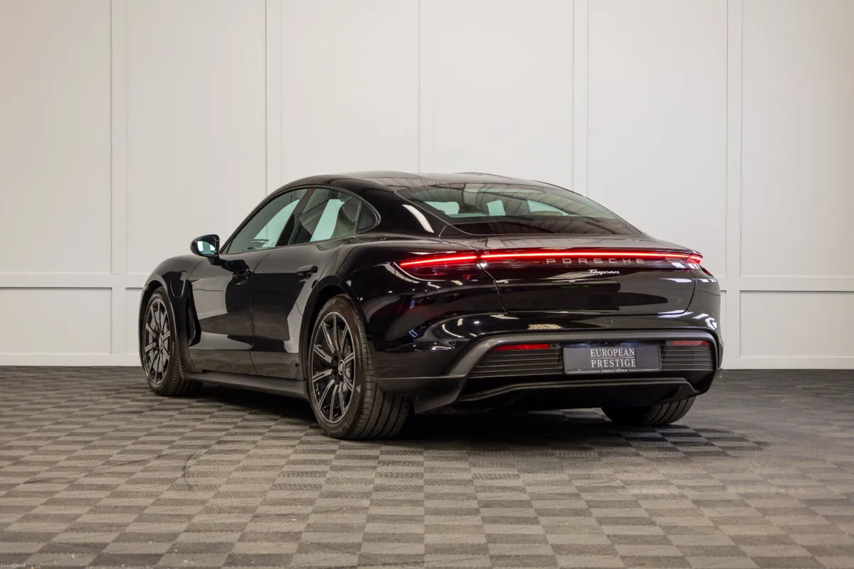 2023 Porsche Taycan 4x2 - Image 4