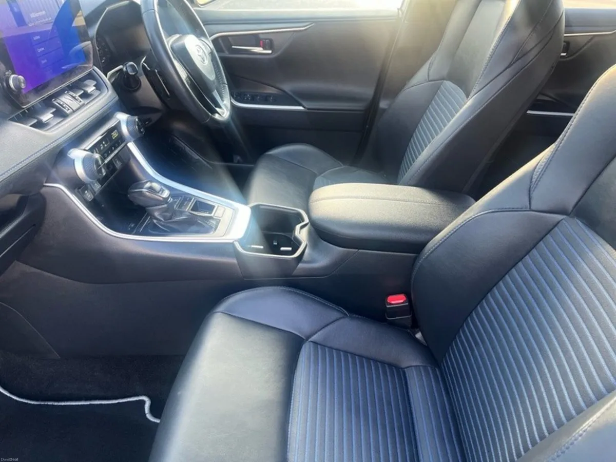 Toyota RAV4 HYBRID SPORT BI-TONE - Image 6