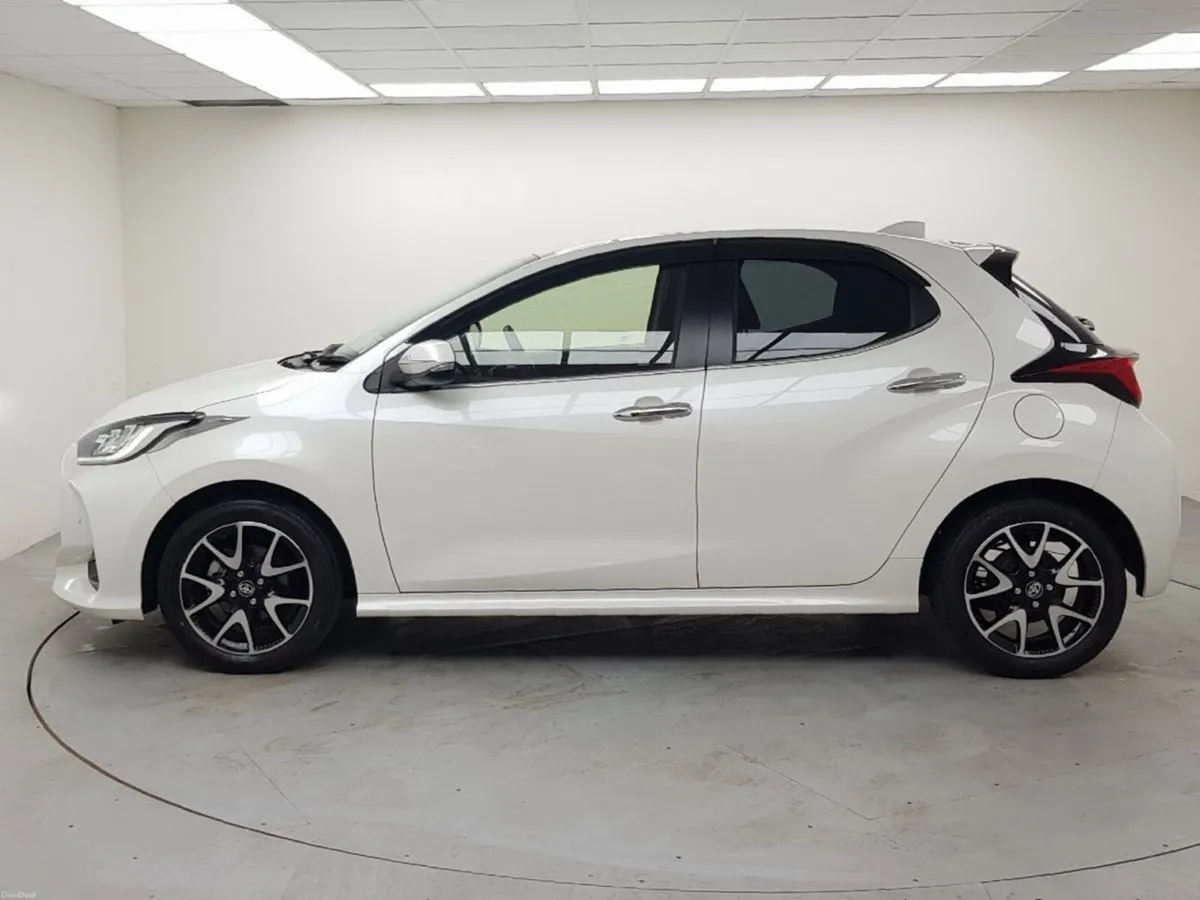 Toyota Yaris 1.5 5Dr Luna Auto - Image 5