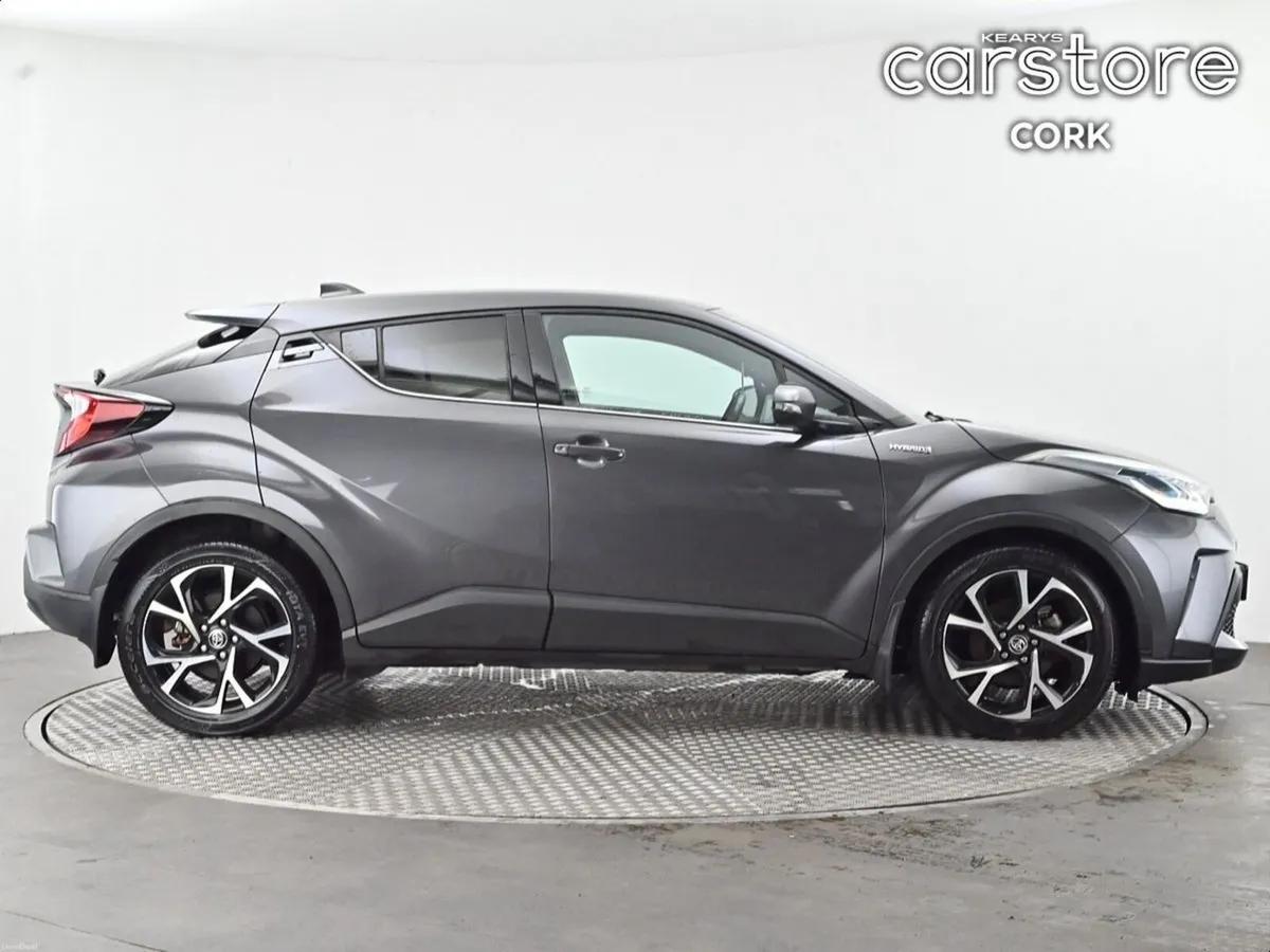 Toyota C-HR 1.8 HYBRID SPORT - Image 2
