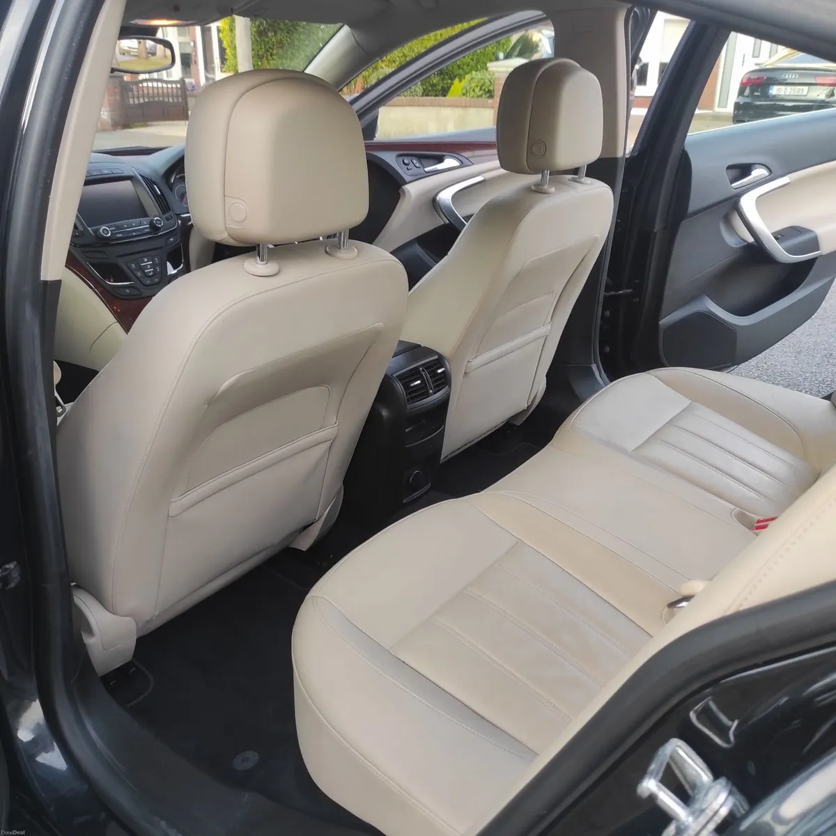 Opel Insignia 2015 - NCT May 2027 - Image 5