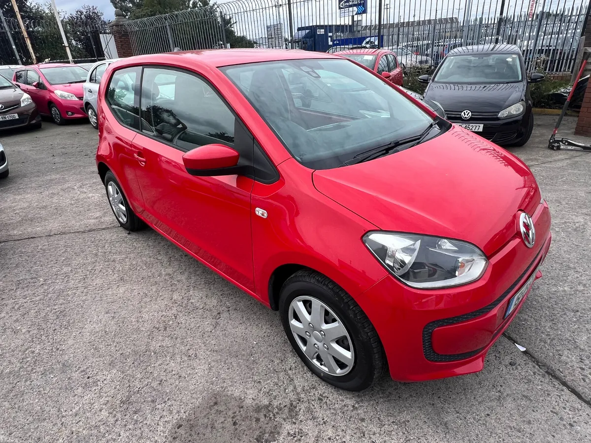 Volkswagen up! 2015 Automatic/ only 43983 km - Image 2