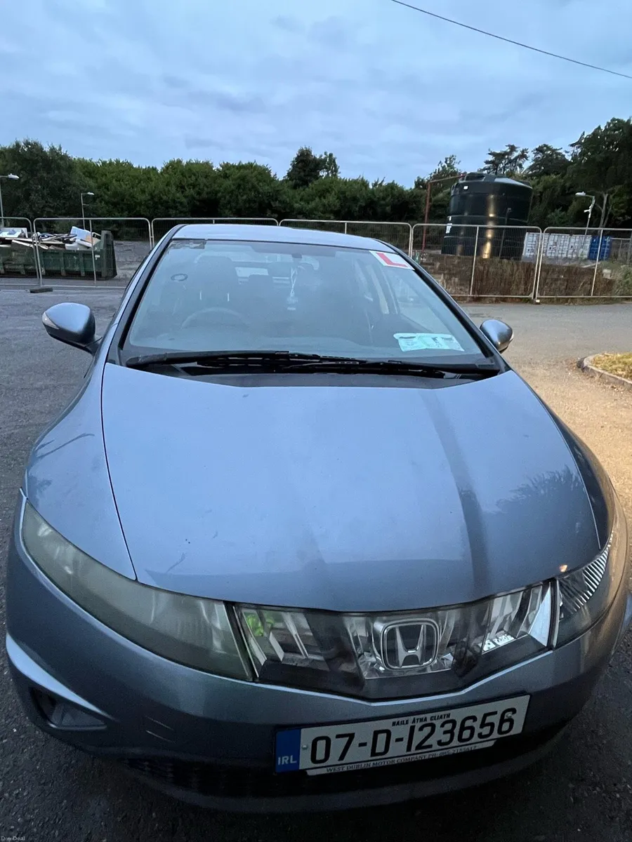 Honda civic - Image 2