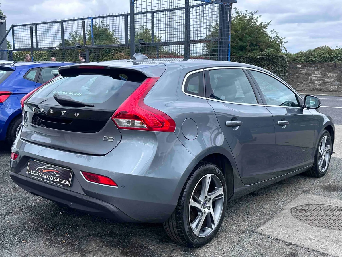 2016 Volvo V40, NCT + TAX + FSH - Image 5