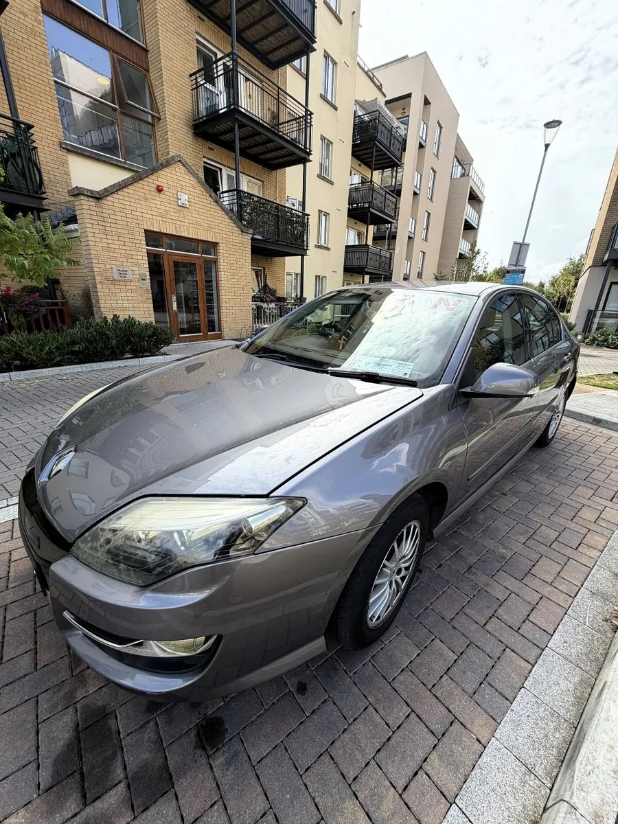 Renault Laguna 2011 - - Image 2