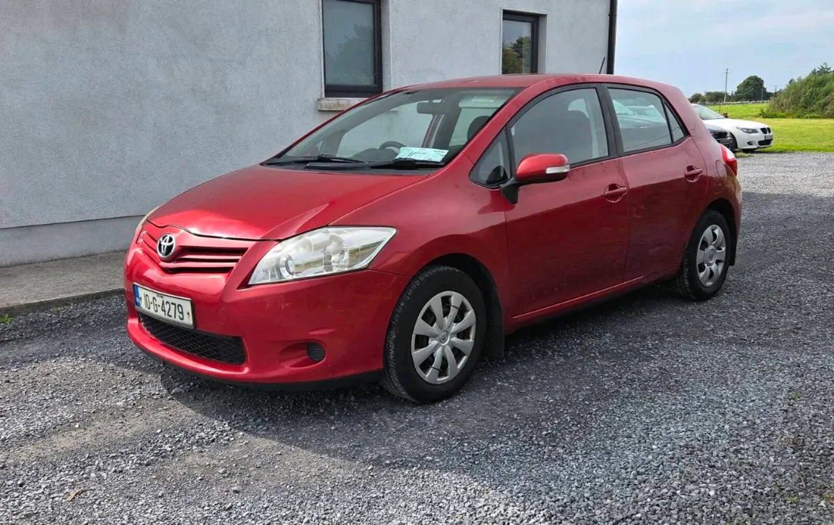 Toyota auris - Image 4