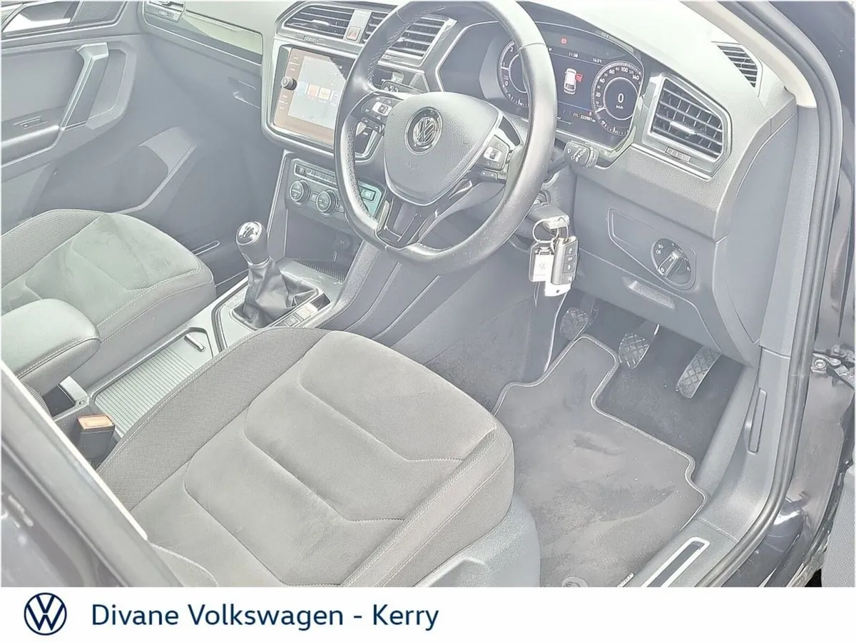 Volkswagen Tiguan R LINE  2.0 TDI 150 BHP - Image 4