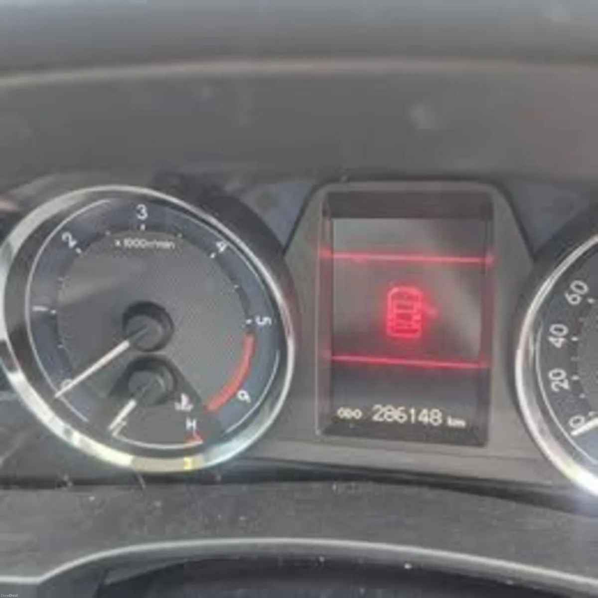 Toyota Corolla 2014 1.4 Diesel, manual gearbox - Image 4