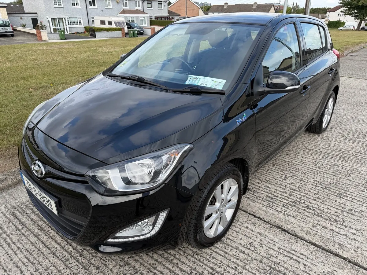 2013 Hyundai i20 Deluxe ONLY 34k KM NEW NCT - Image 3