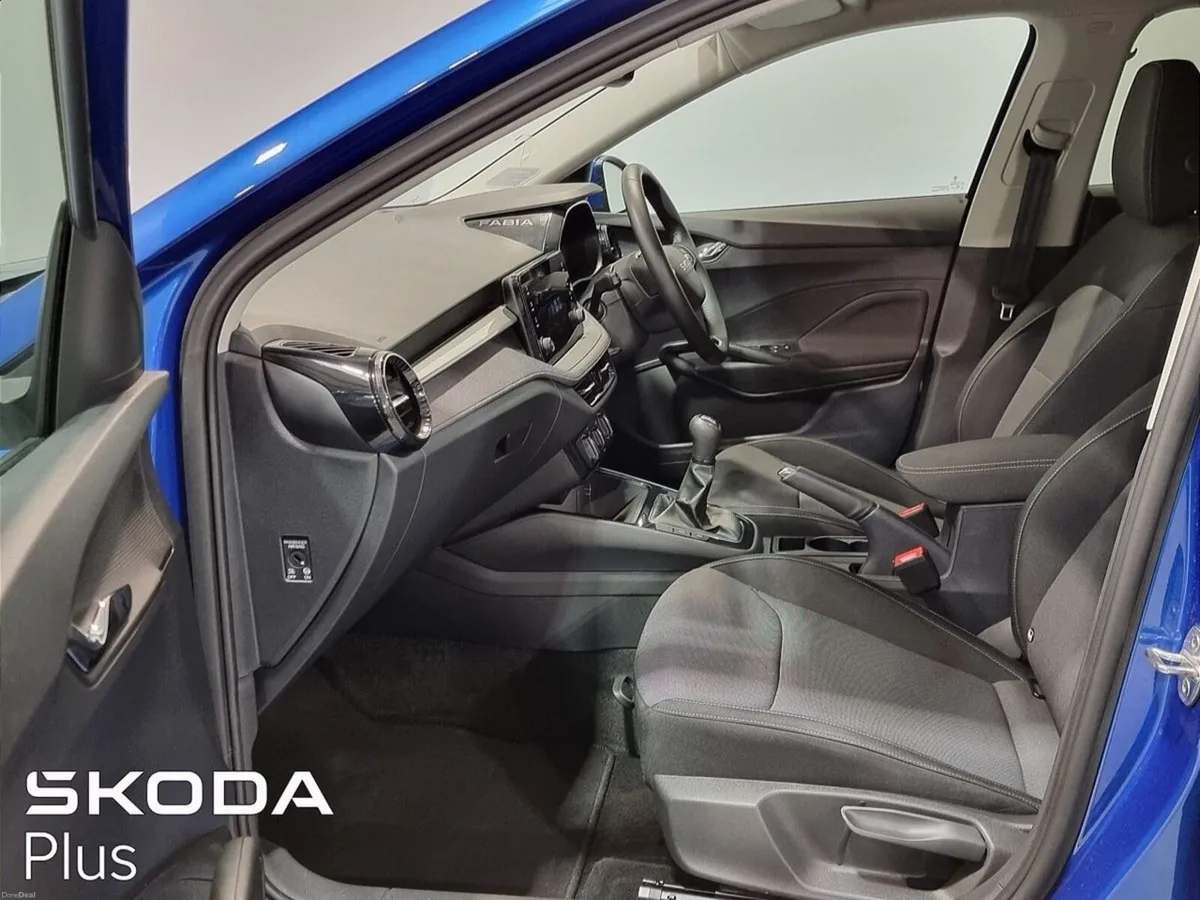 Skoda Fabia ** SELECTION ** 1.0MPI ** TRINITY SKOD - Image 4