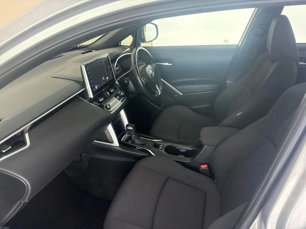 Toyota Corolla Cross SPORT Hybrid - Image 6