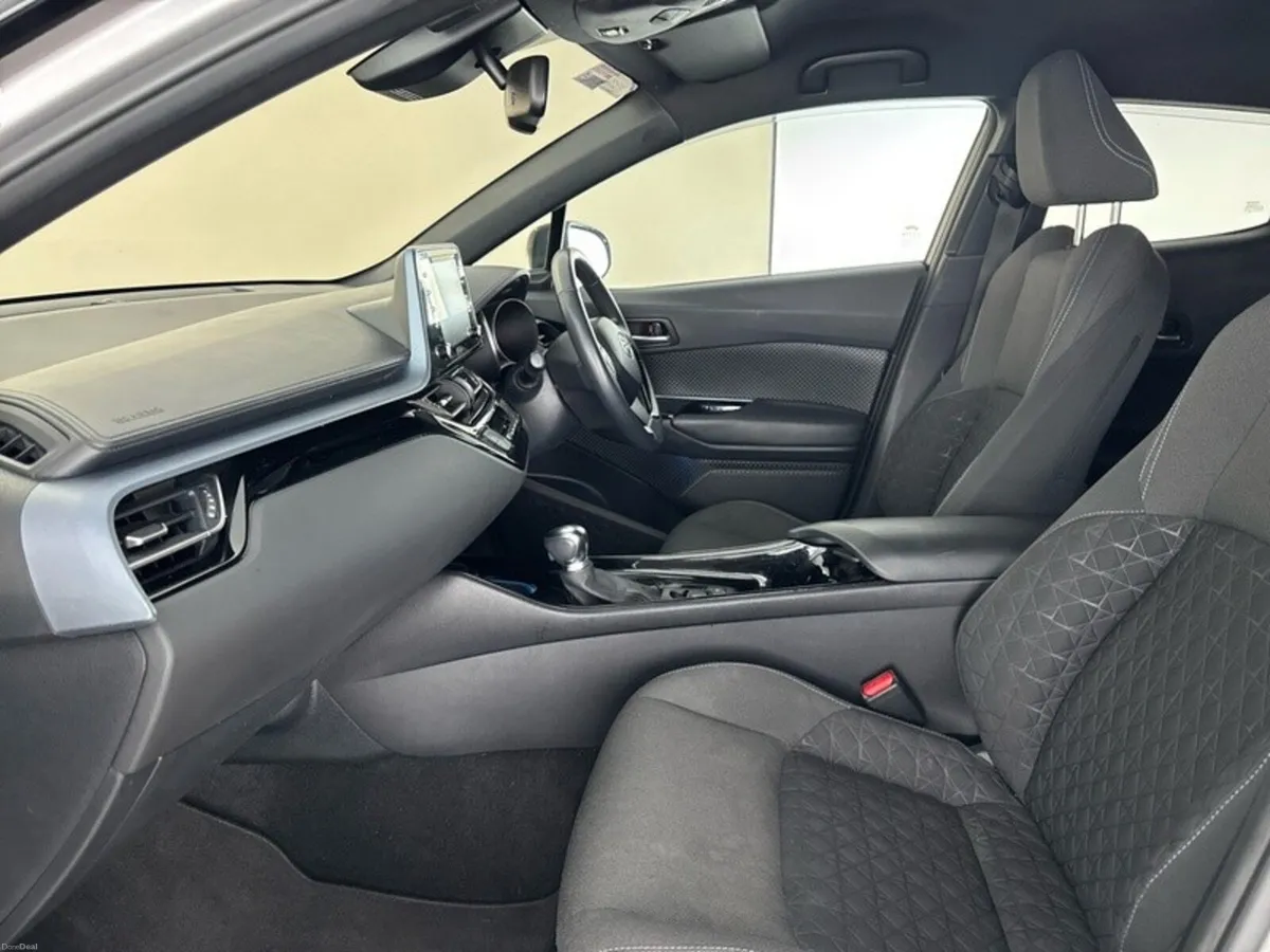 Toyota C-HR HYBRID SPORT BI-TONE - Image 6