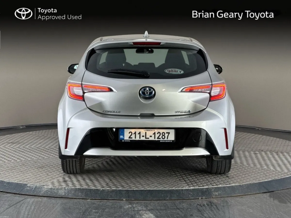 Toyota Corolla Hybrid Luna Hatchback - Image 4