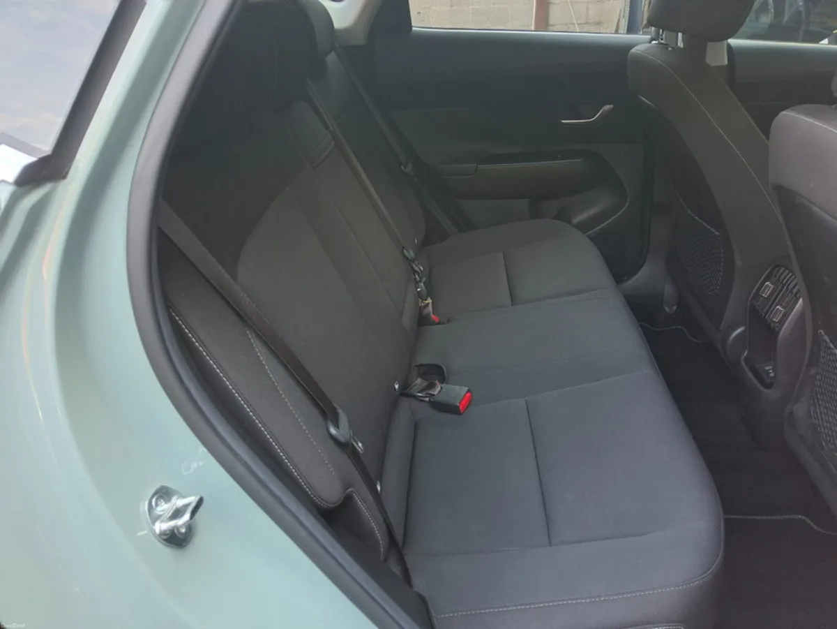 Hyundai KONA HYBRID ELEGANCE -1 Owner - Low Mileag - Image 6