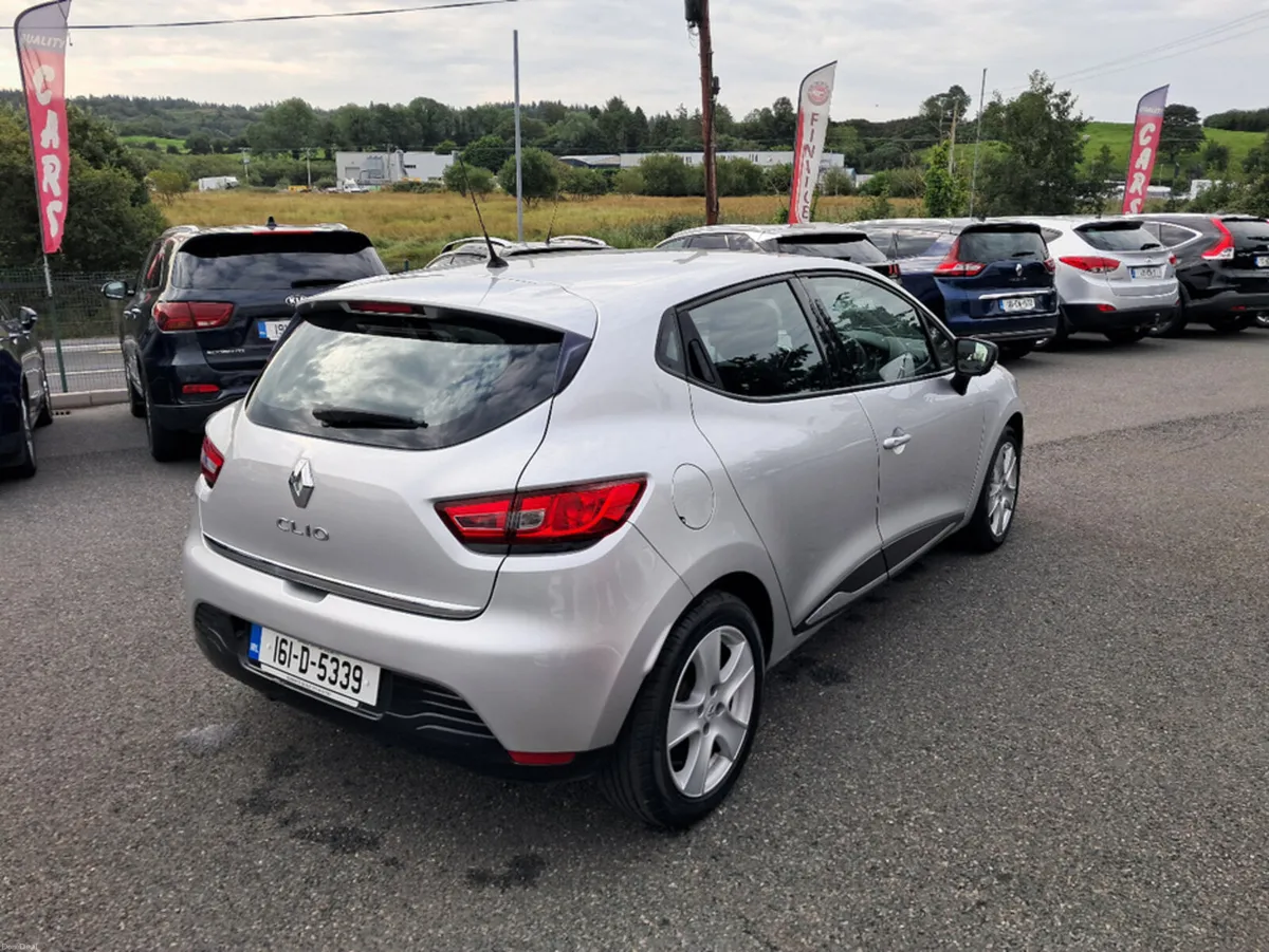 Renault Clio IV DYNAMIQUE NAV 1.2 PETR 4DR - Image 1