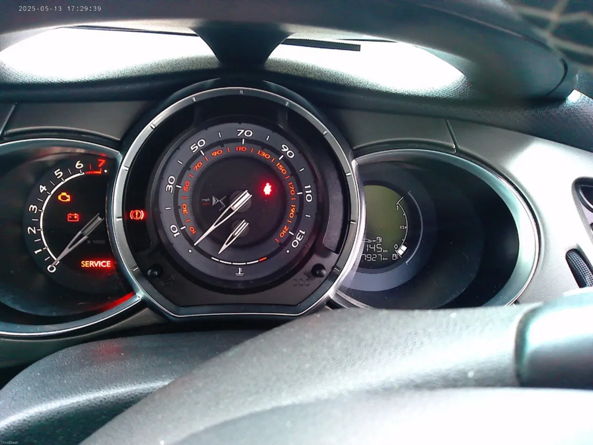 DS Automobiles DS 3 1.2 PURE TECH 82 CHIC 3DR - Image 5