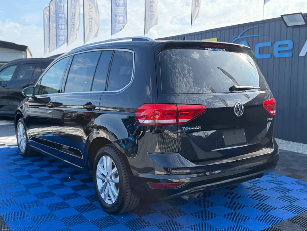 Volkswagen Touran COMFORT - 2.0L DIESEL - AUTO - 7 - Image 5