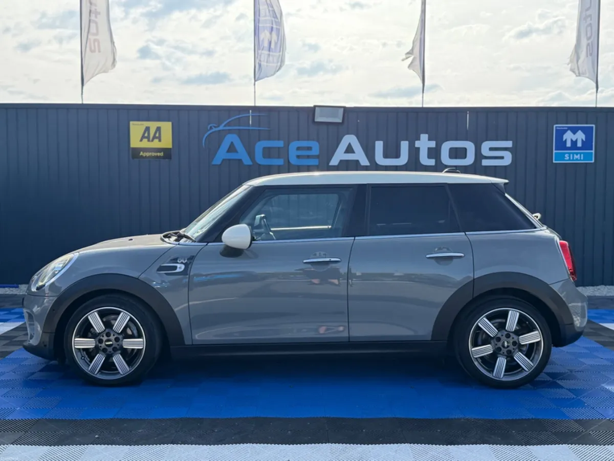 Mini Cooper 1.5 PETROL - AUTO - 12M WARRANTY - CAR - Image 4