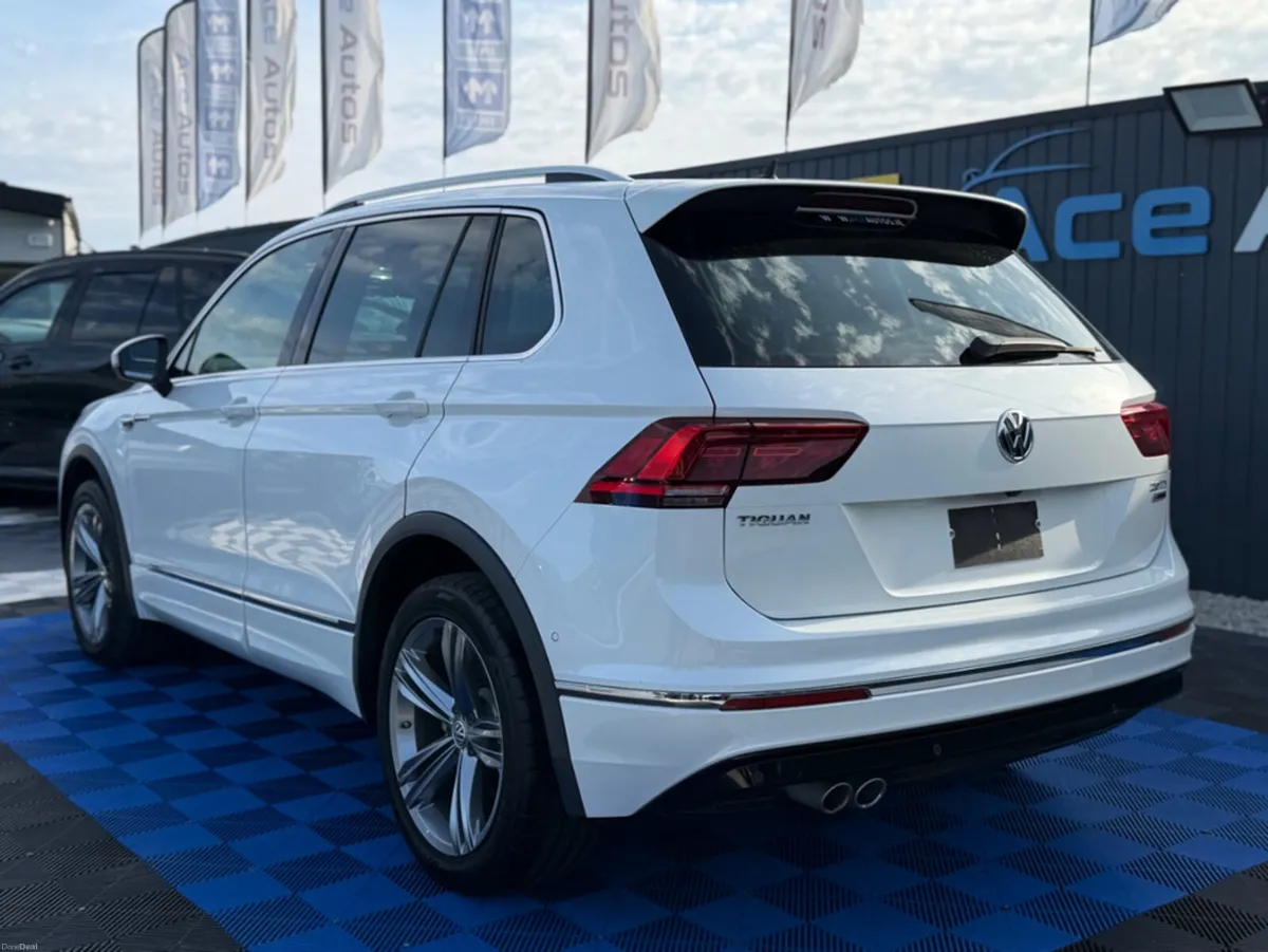 Volkswagen Tiguan R-LINE 4WD - 2.0L DIESEL - AUTO - Image 5