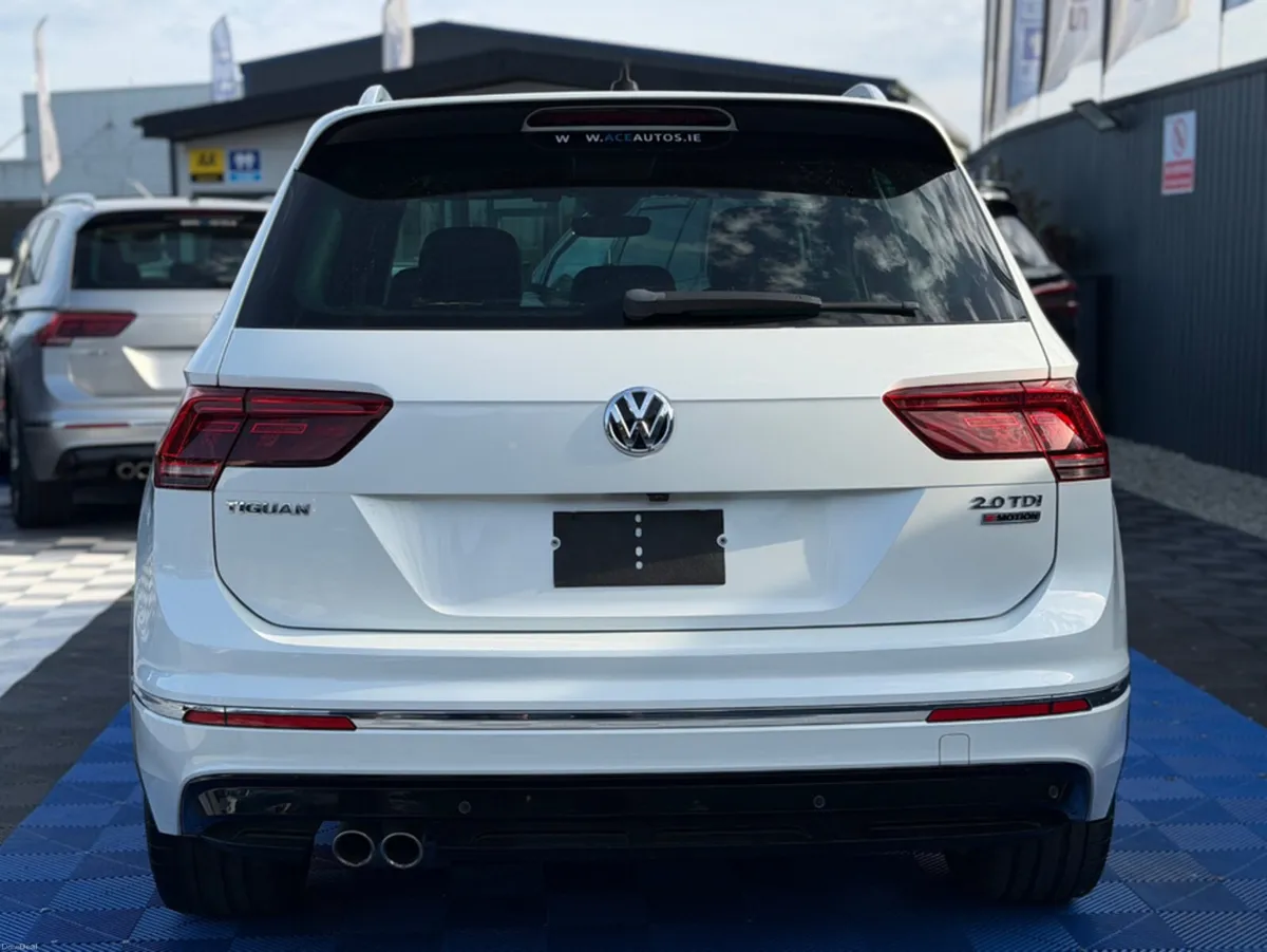 Volkswagen Tiguan R-LINE 4WD - 2.0L DIESEL - AUTO - Image 6
