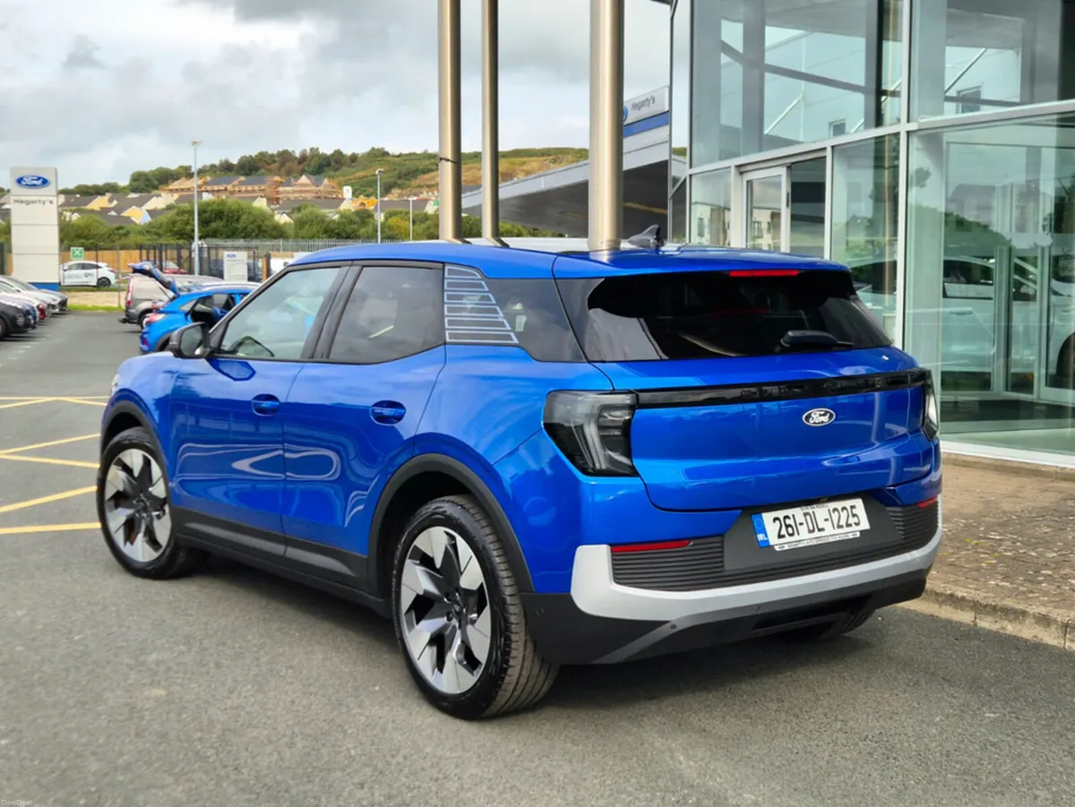 Ford Explorer PREMIUM 77KWH EXTENDE - Image 2