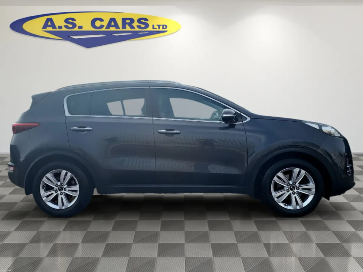 Kia Sportage 1.7 PLATINUM** FULL LEATHER INTERIOR - Image 3