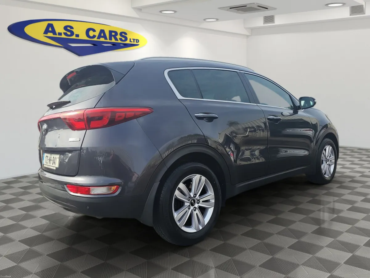 Kia Sportage 1.7 PLATINUM** FULL LEATHER INTERIOR - Image 5
