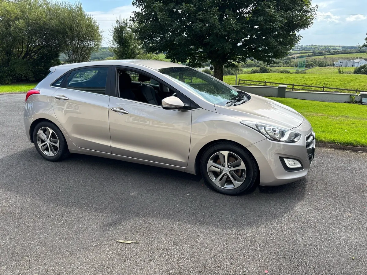 Hyundai i30 2016 Diesel - Image 1