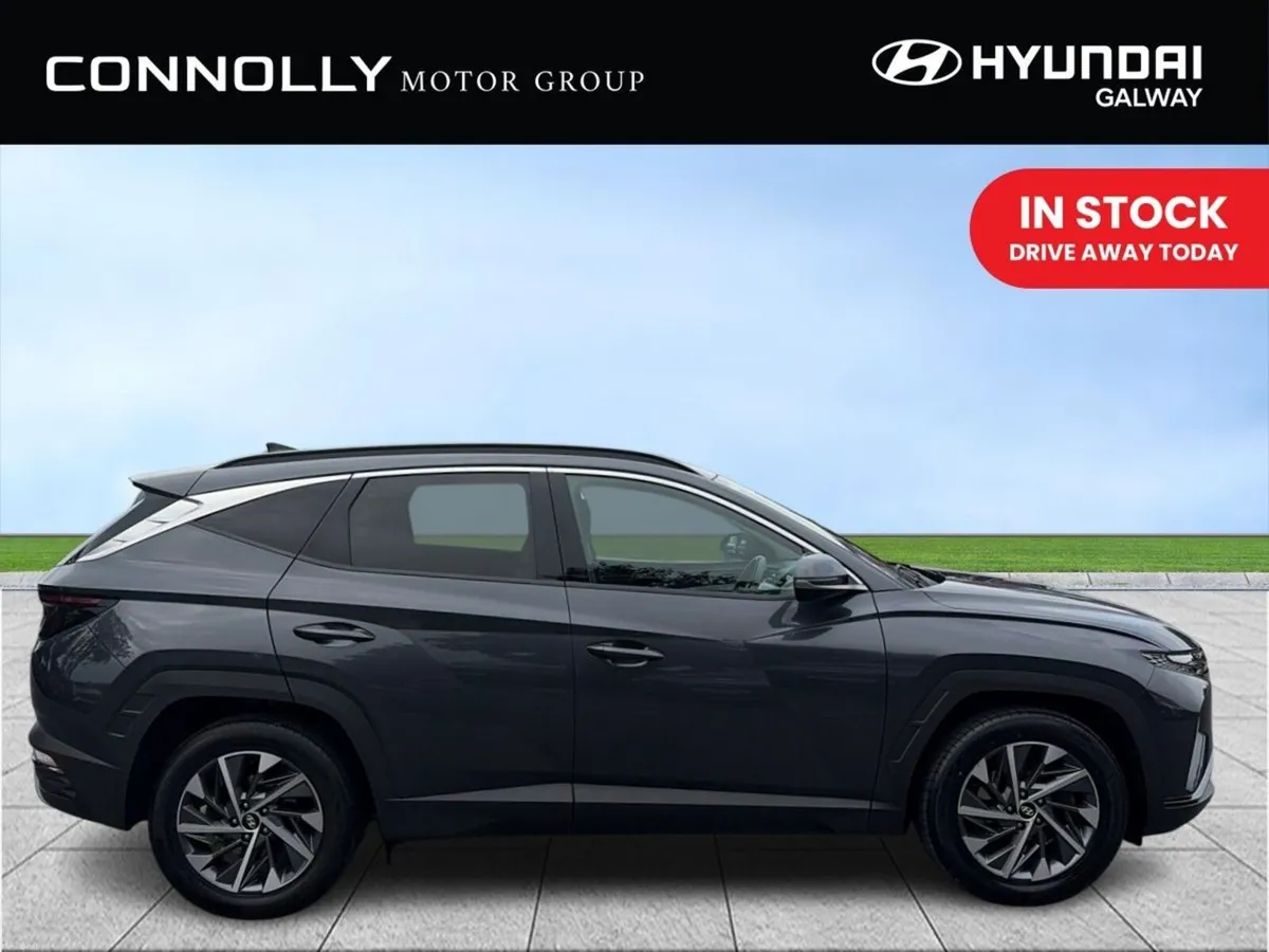 Hyundai Tucson 2WD Executive Plus - Image 3