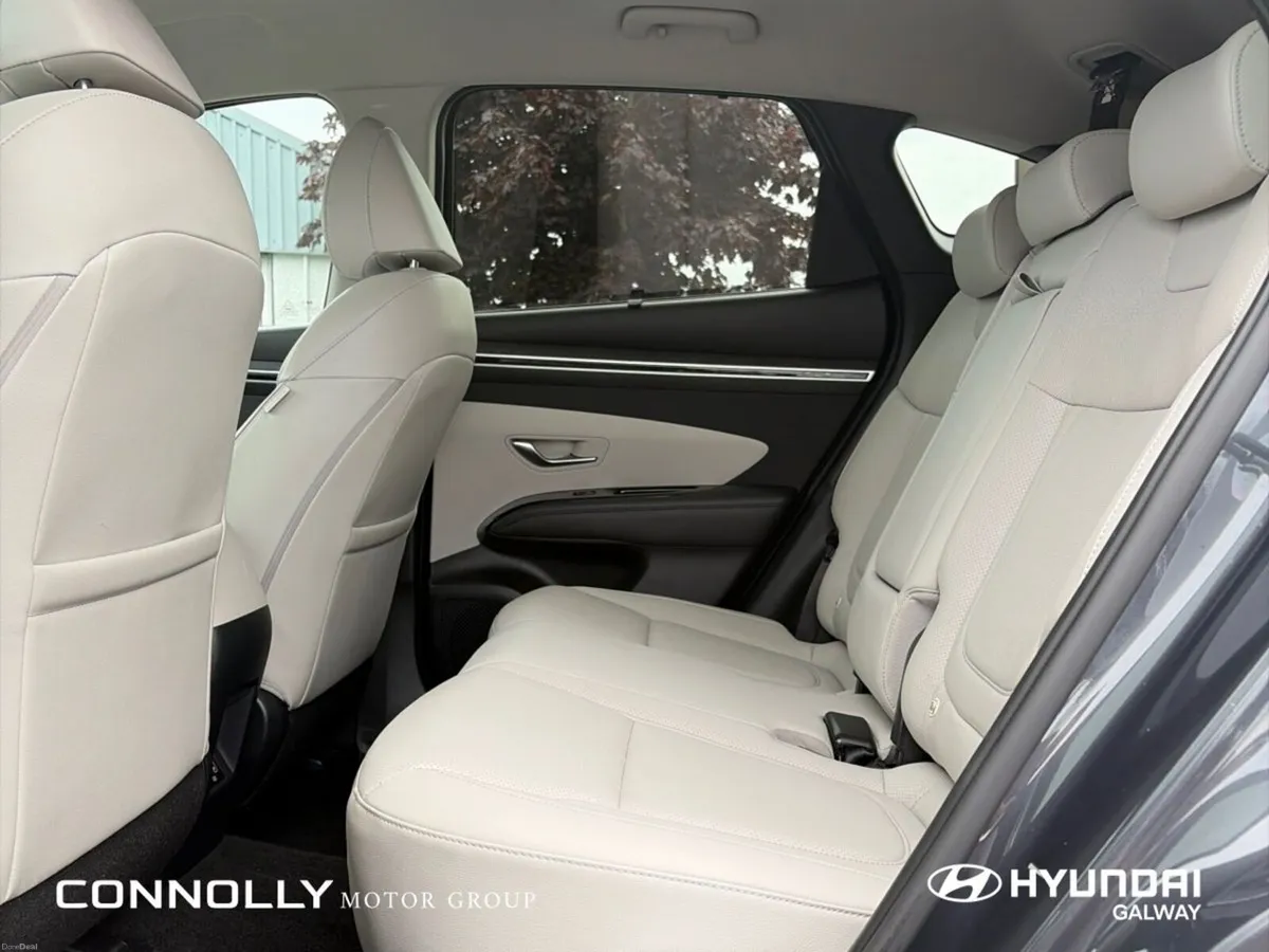 Hyundai Tucson 2WD Executive Plus - Image 6