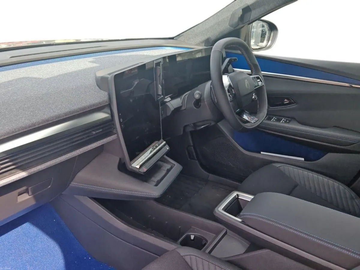 Renault Scenic techno 60kWh 170hp - Image 5