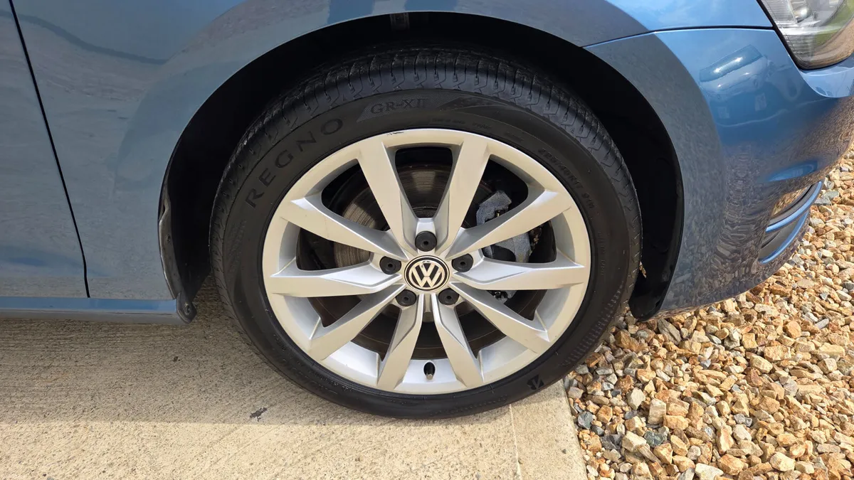 151 Volkswagen Golf  1.2 TSI Auto - 86k kms - Image 5
