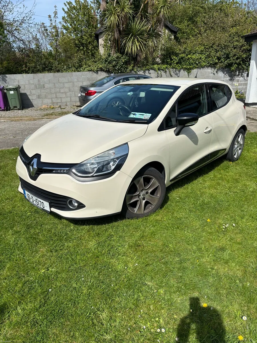 Renault Clio Dynamique Nav 2016 1.2petrol low kms - Image 4