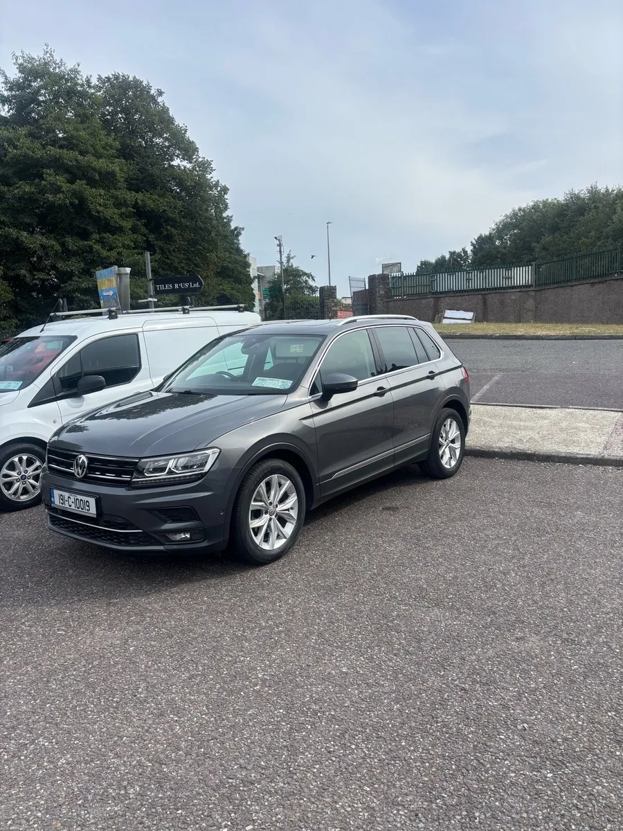 2019 Volkswagen Tiguan - Image 1