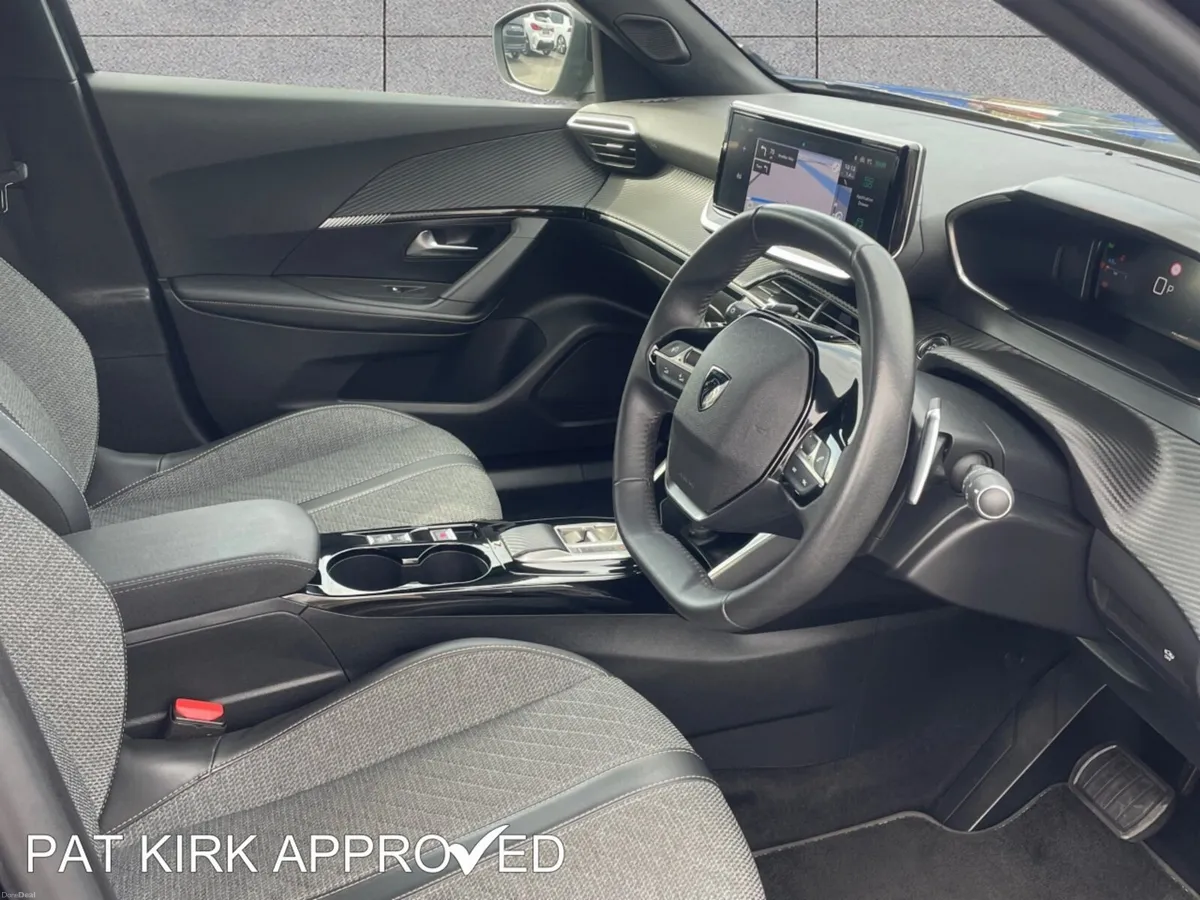 Peugeot 2008 1.2 PureTech 130 Allure 5dr EAT8 - Image 6