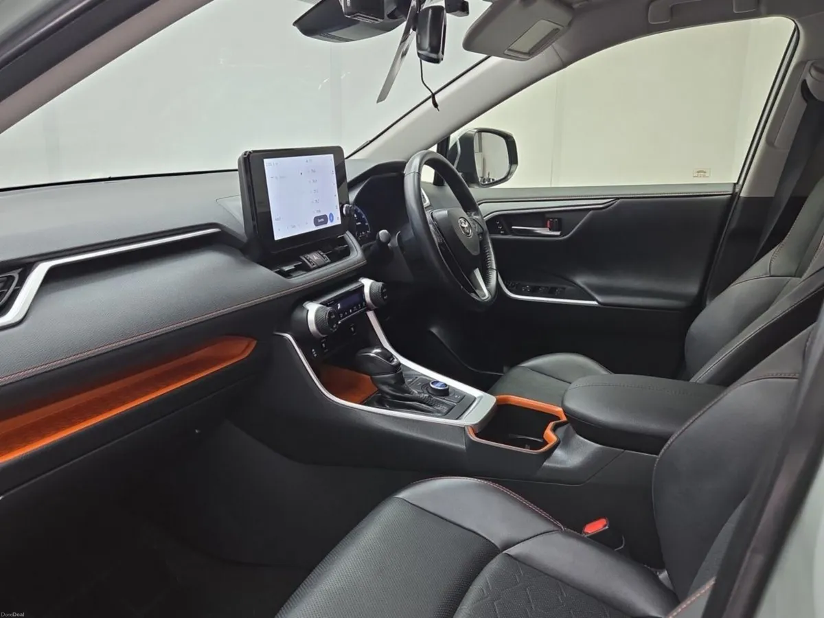 Toyota RAV4 2.5 Hybrid Adventure AWD (E-Four) - Image 4