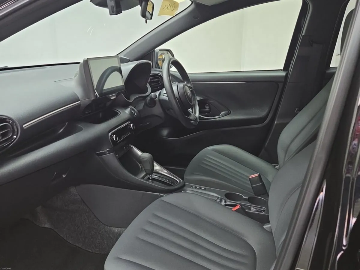 Toyota Yaris 1.5 Hybrid G Model - Image 4