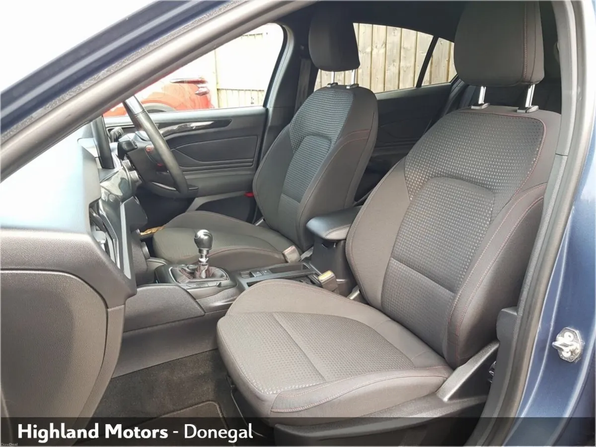 Ford Focus 1.5 TDCi 120PS ST Line - Image 5