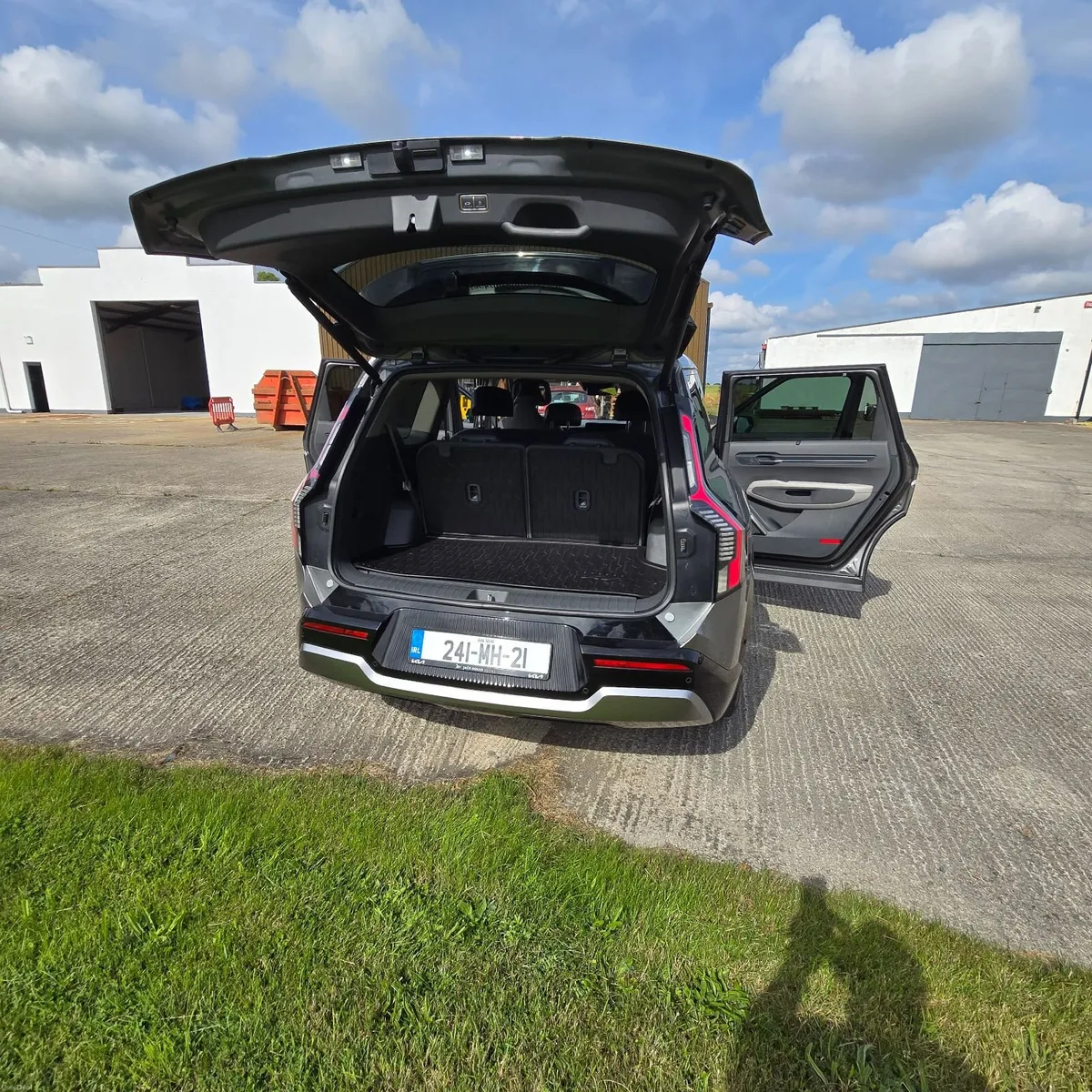 Kia EV9  Earth 2024 - Image 4