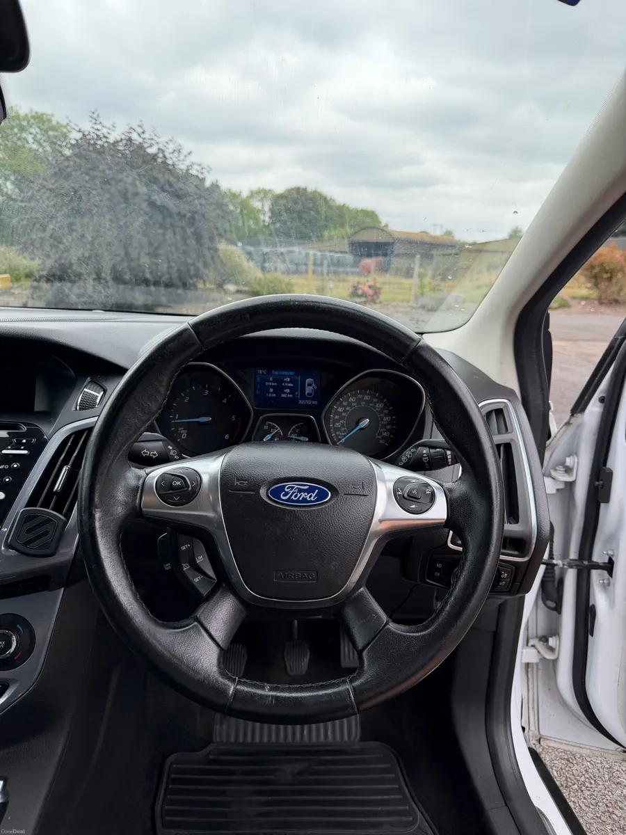 2013 Ford Ford Titanium - Image 6
