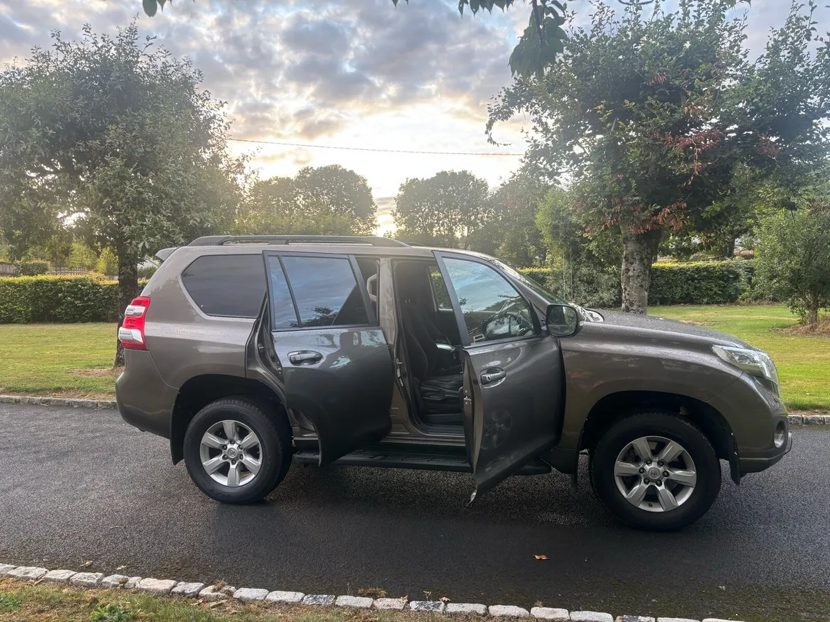 Toyota LandCruiser - Image 5