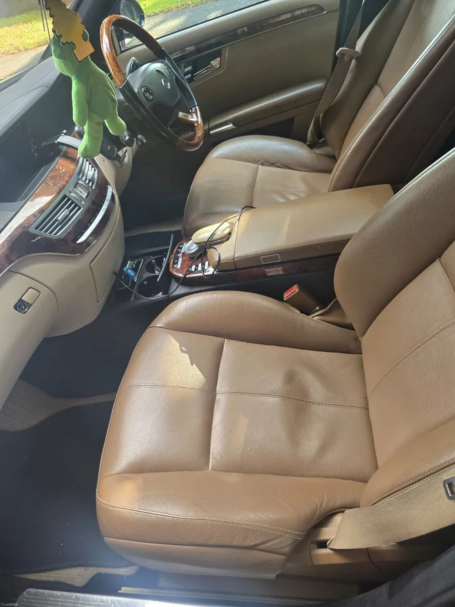 Mercedes Ben's S320 cdi - Image 5