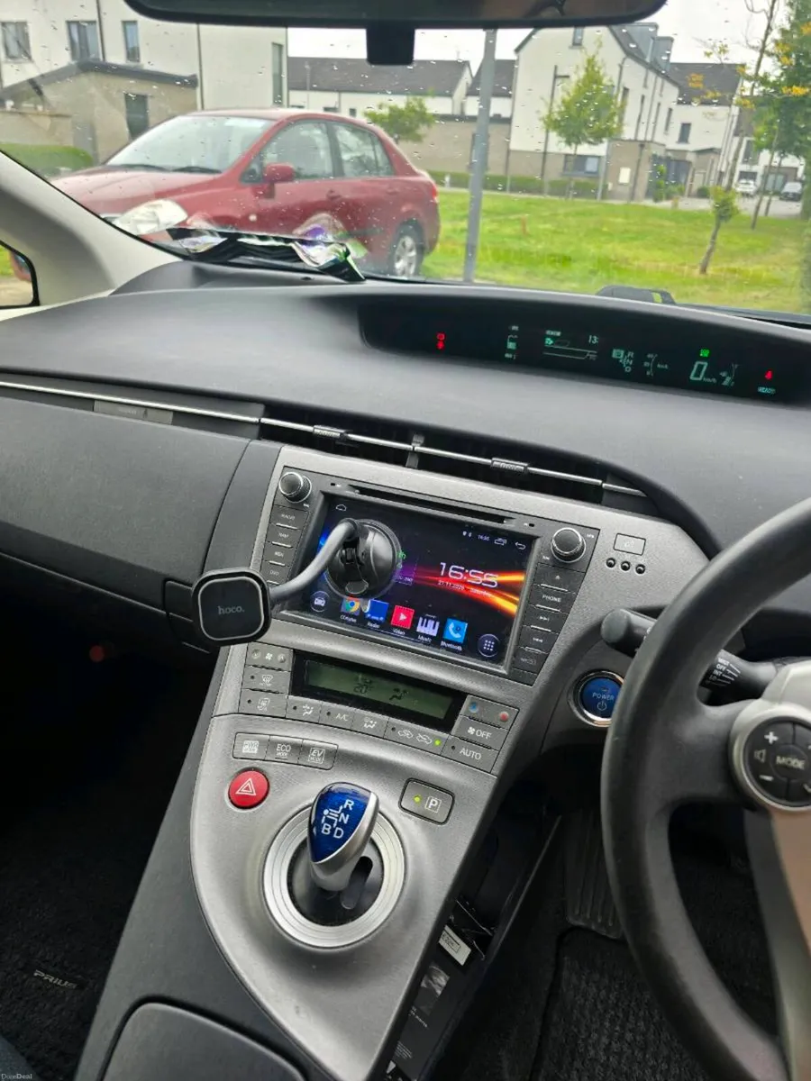 2013 Toyota Prius 1.8 Hybrid High Spec — €6,950 - Image 5