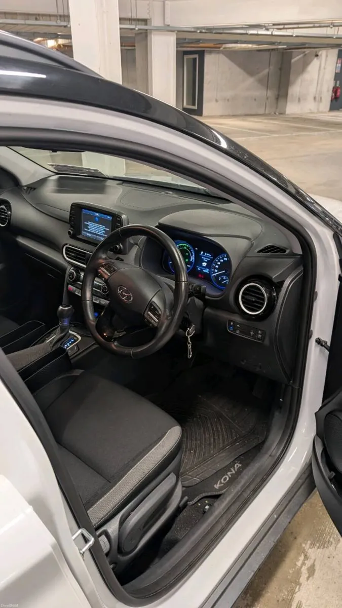 2020 Kona Executive Hybrid Automatic - Image 6