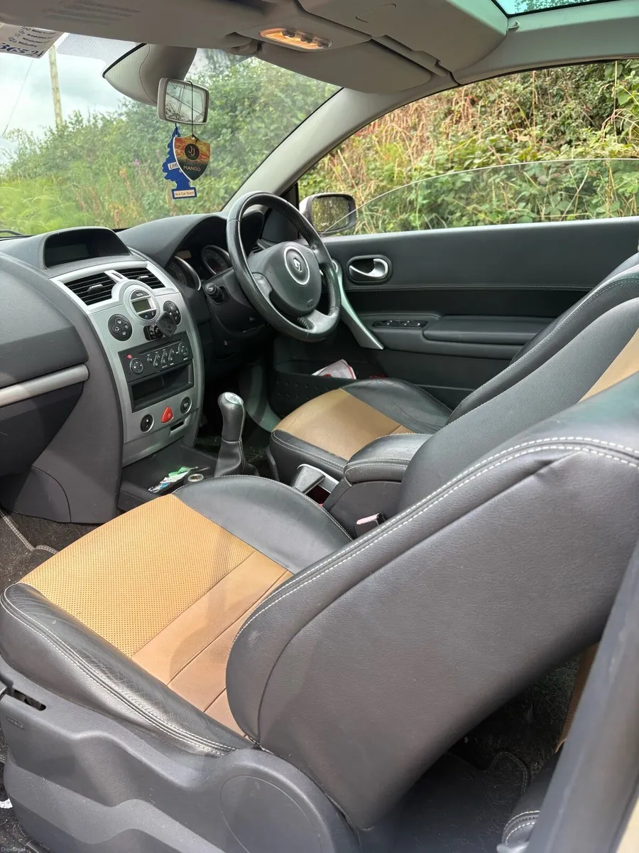 Renault Megane Convertible 2009 - Image 5