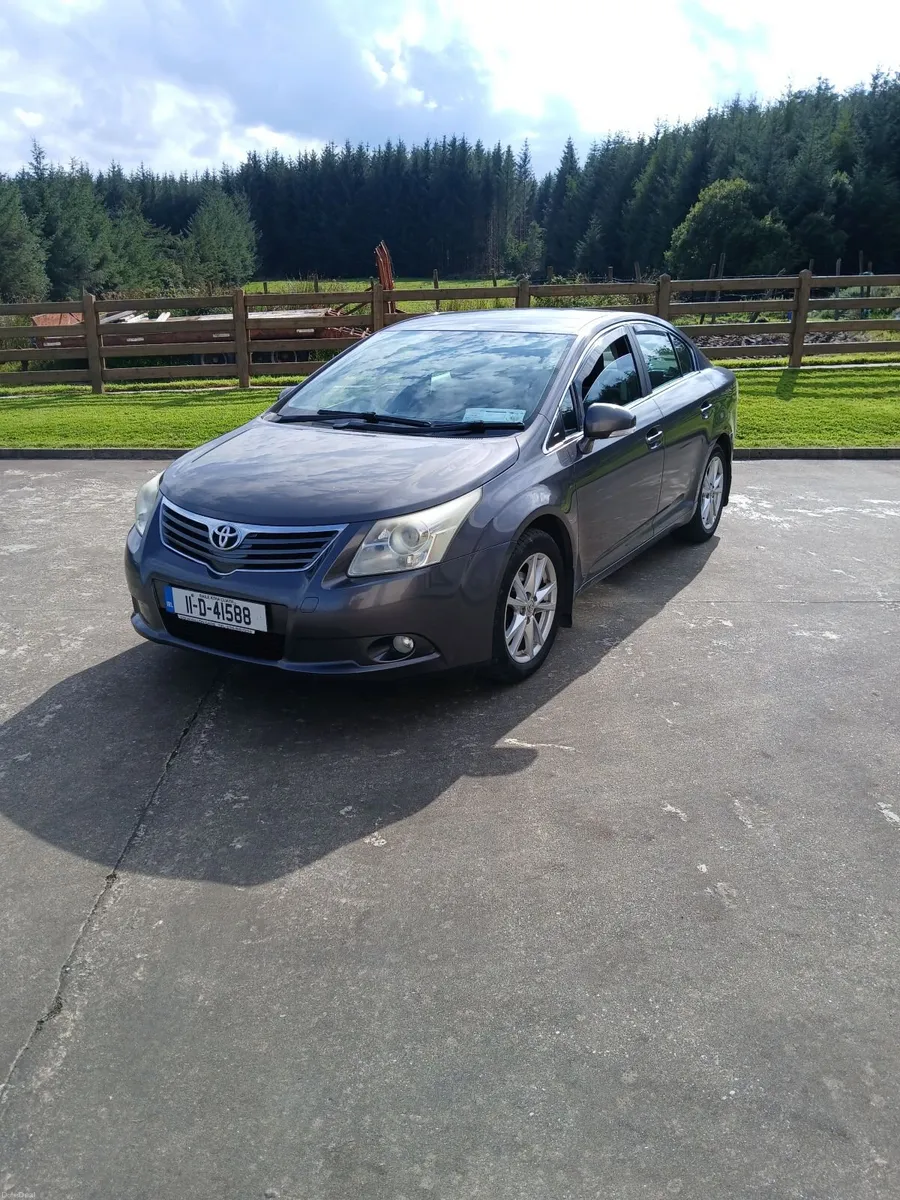 Toyota Avensis 2011 - Image 4