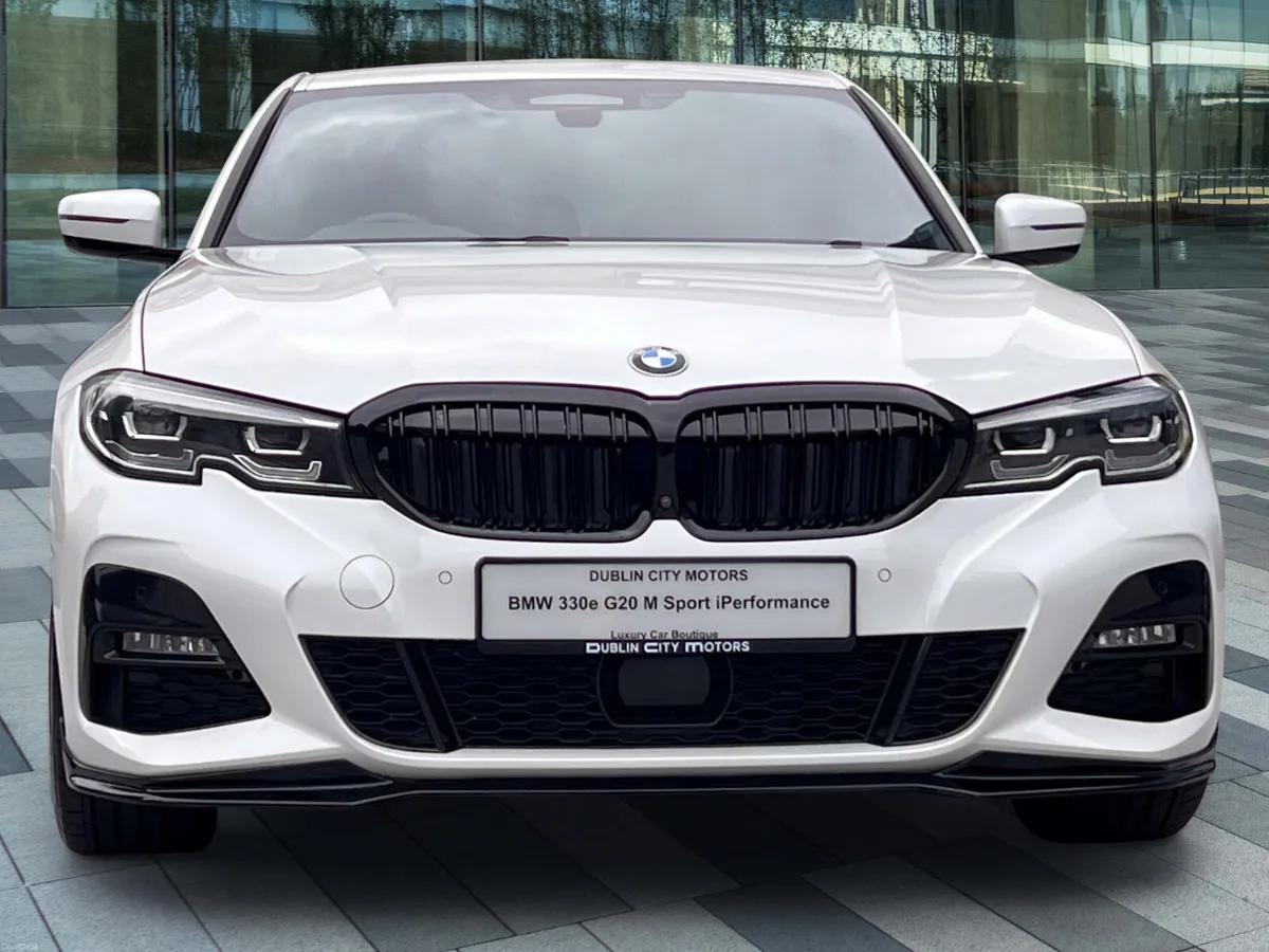 BMW 330e G20 M Sport iPerformance - Image 2