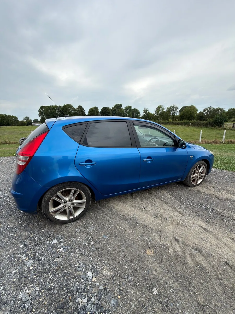 Hyundai i30 - Image 2