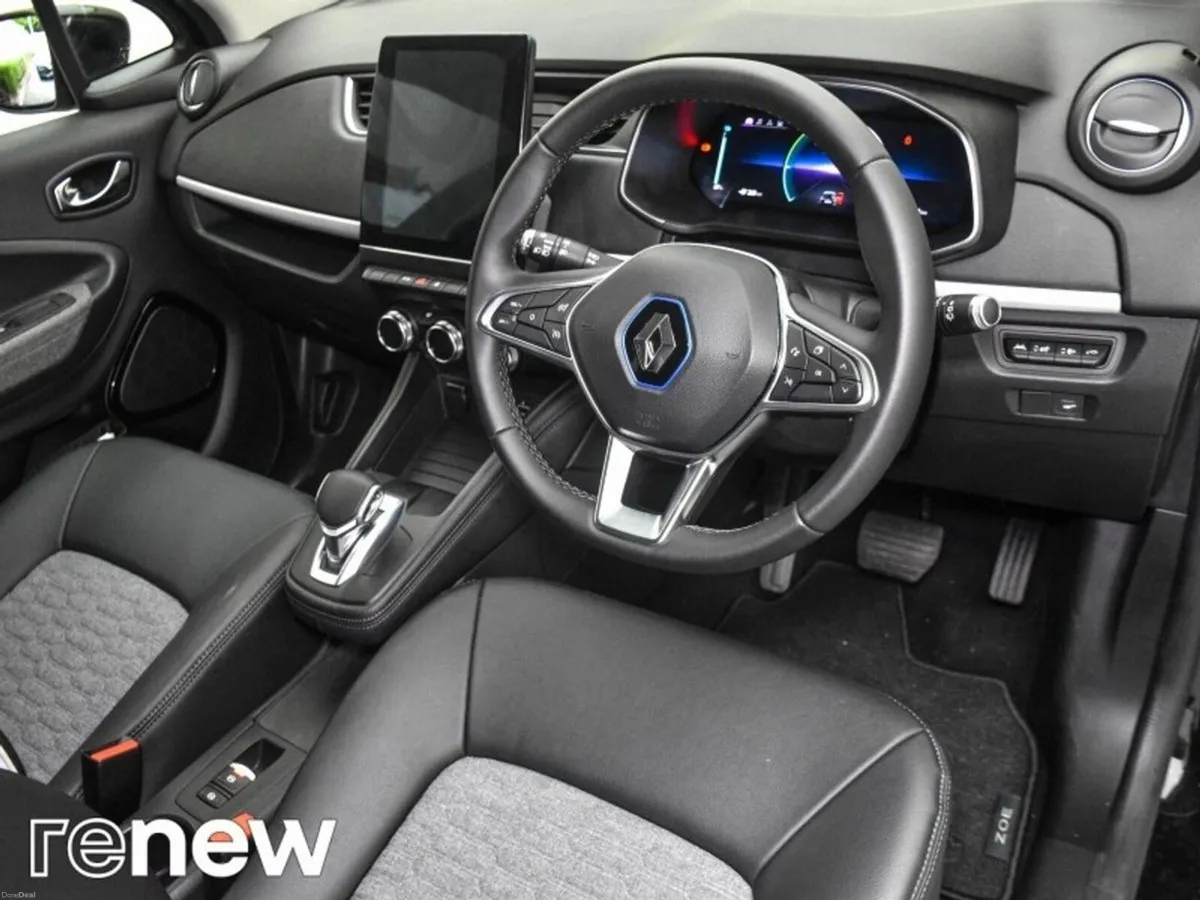 Renault Zoe R135 Z.E 50 GT Line CCS Rapid charge - Image 6