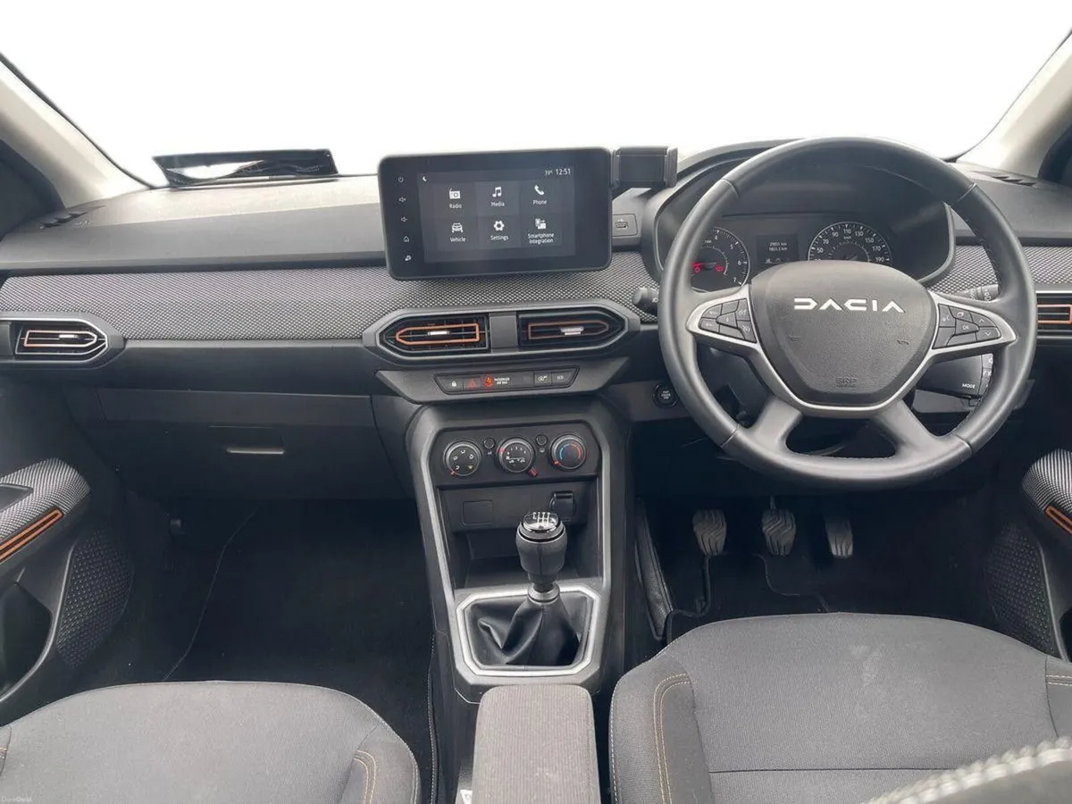 Dacia Sandero Stepway TCe 90 STEPWAY Expression - Image 2
